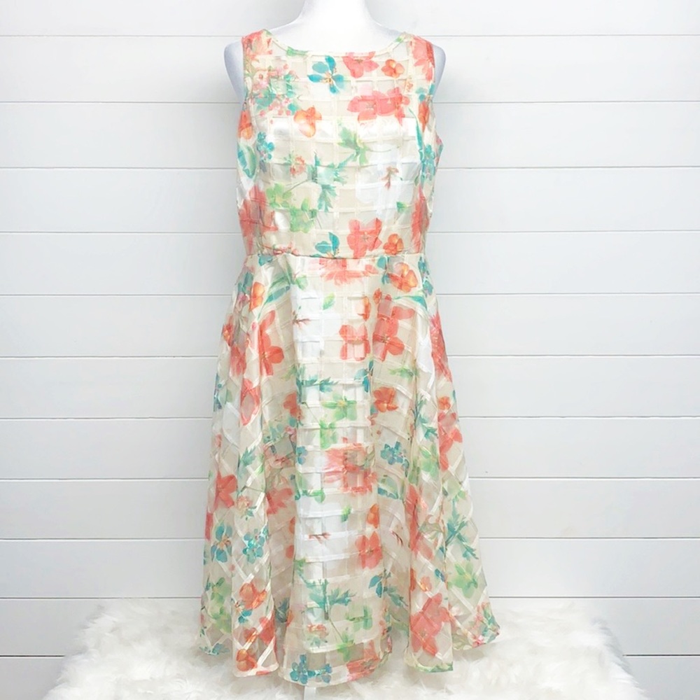Danny & Nicole Floral Dress